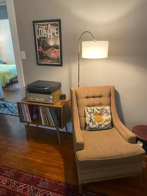 Midtown Bohemian Retreat Apartment Memphis