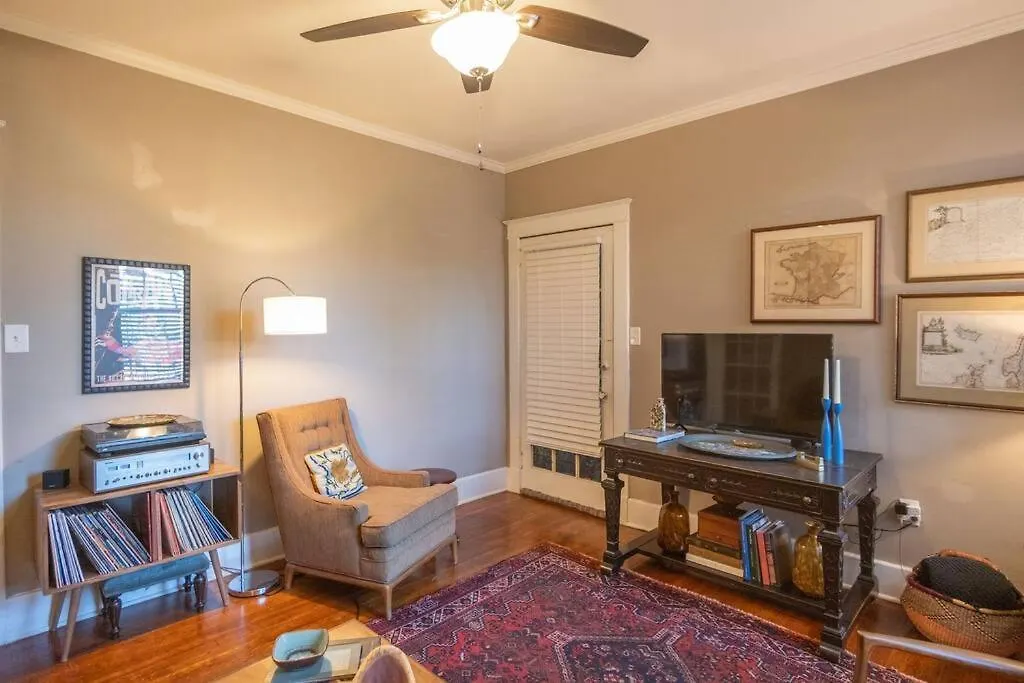 Midtown Bohemian Retreat Apartment Memphis