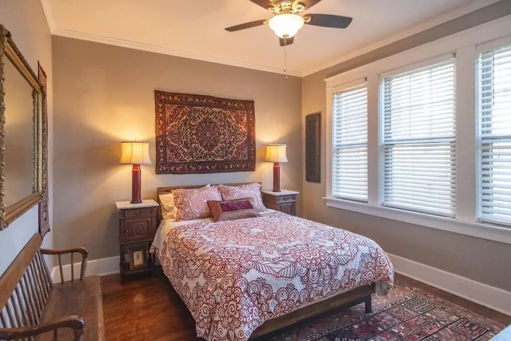 Midtown Bohemian Retreat Apartment Memphis 0*,  United States